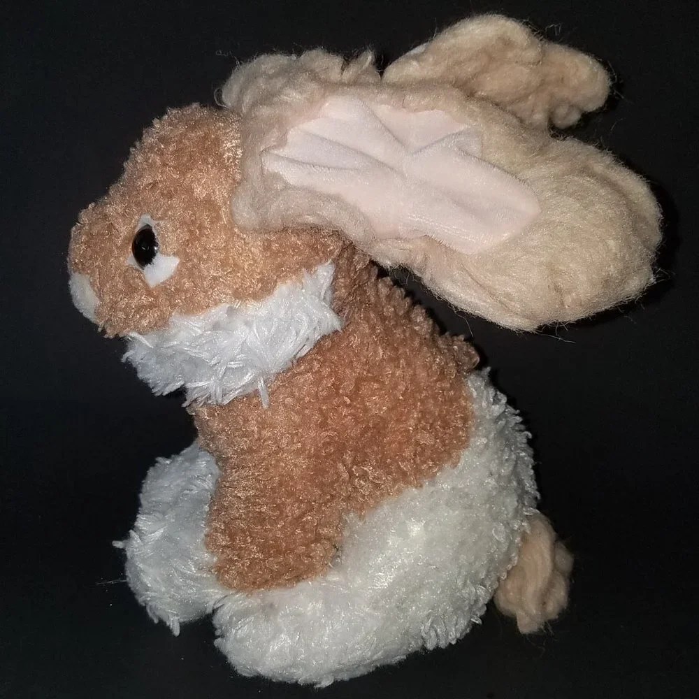 Dan Dee bunny rabbit